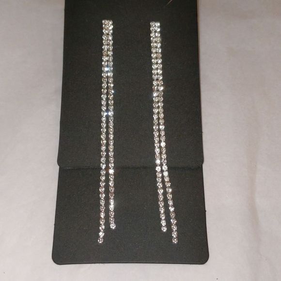 Clear Rhinestone Extra Long Tassel Earrings - Picture 5 of 12
